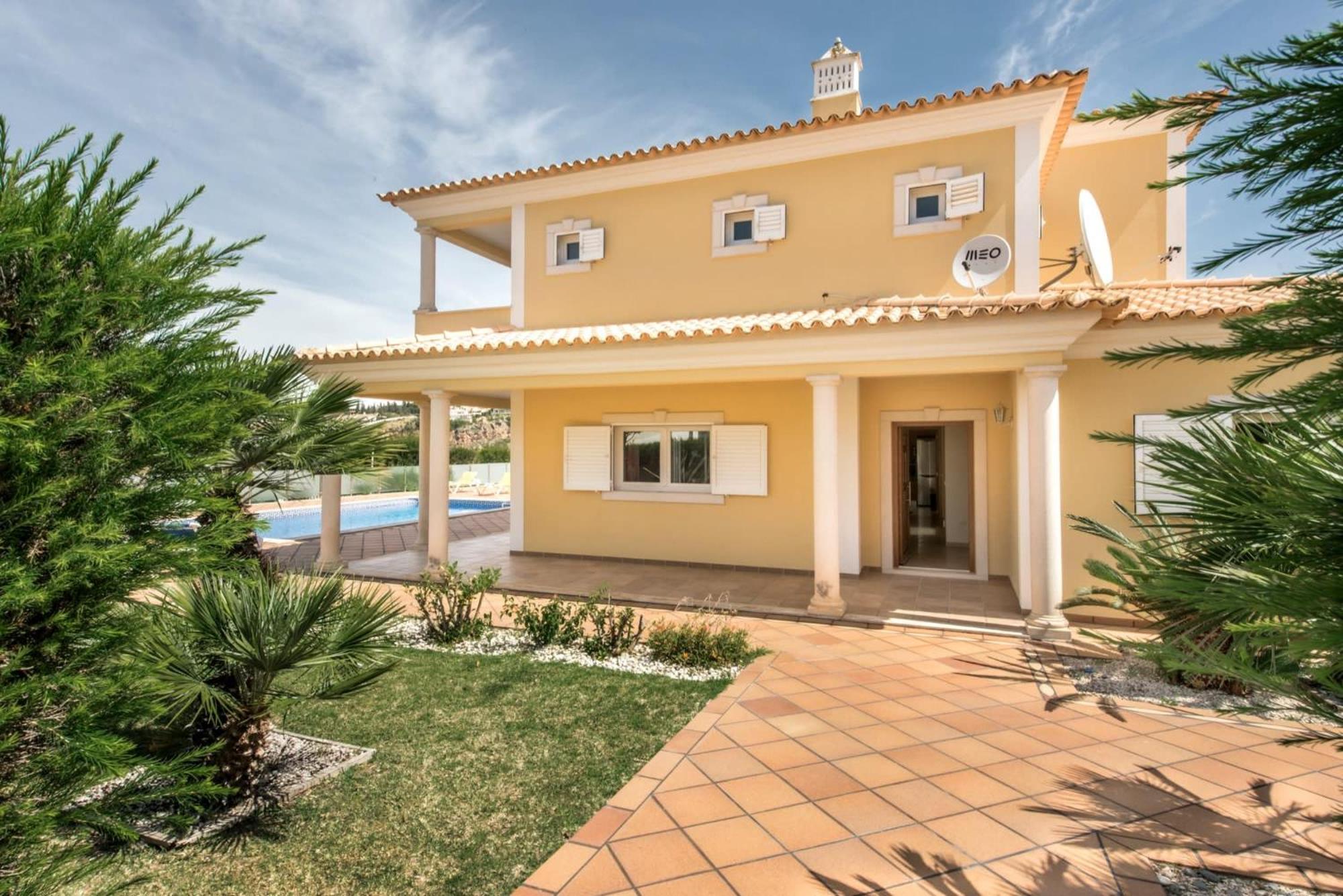Villa Das Oliveiras Amazing Location Walk To Marina Restaurants Beach Albufeira Exterior photo